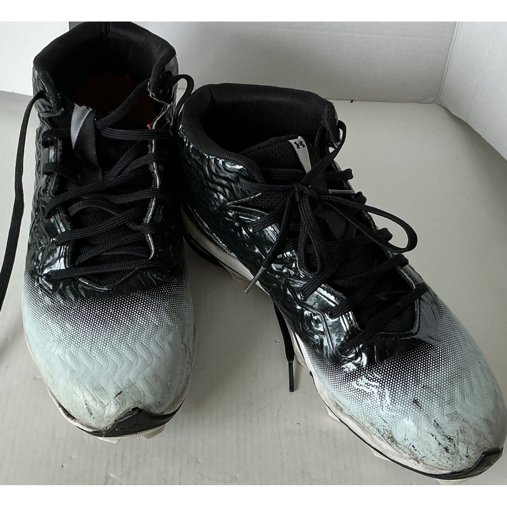 Under Armour Baseball Cleats Black White Gradient Size 9 Mid Top 3028206-001